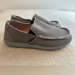 Crocs Santa Cruz Slip-on
Men’s size 8